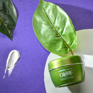 Yardlie Professional Olive Whitening Cream.